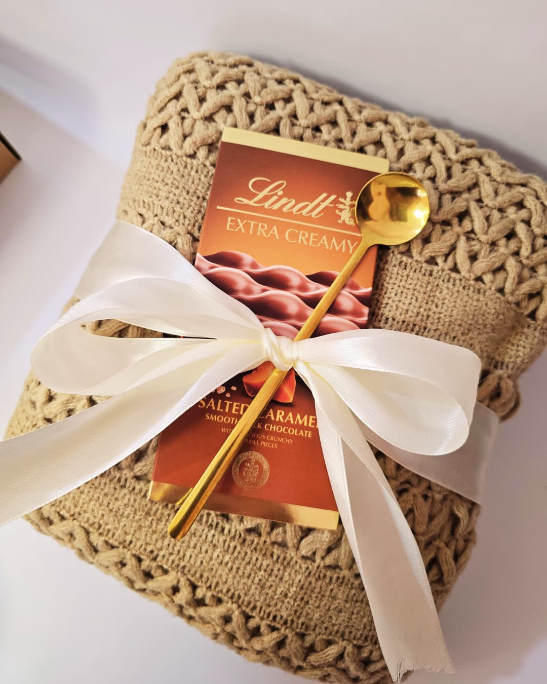 Believe in Miracles – Luxury Christmas Gift Box - Gifting CY - Cyprus -