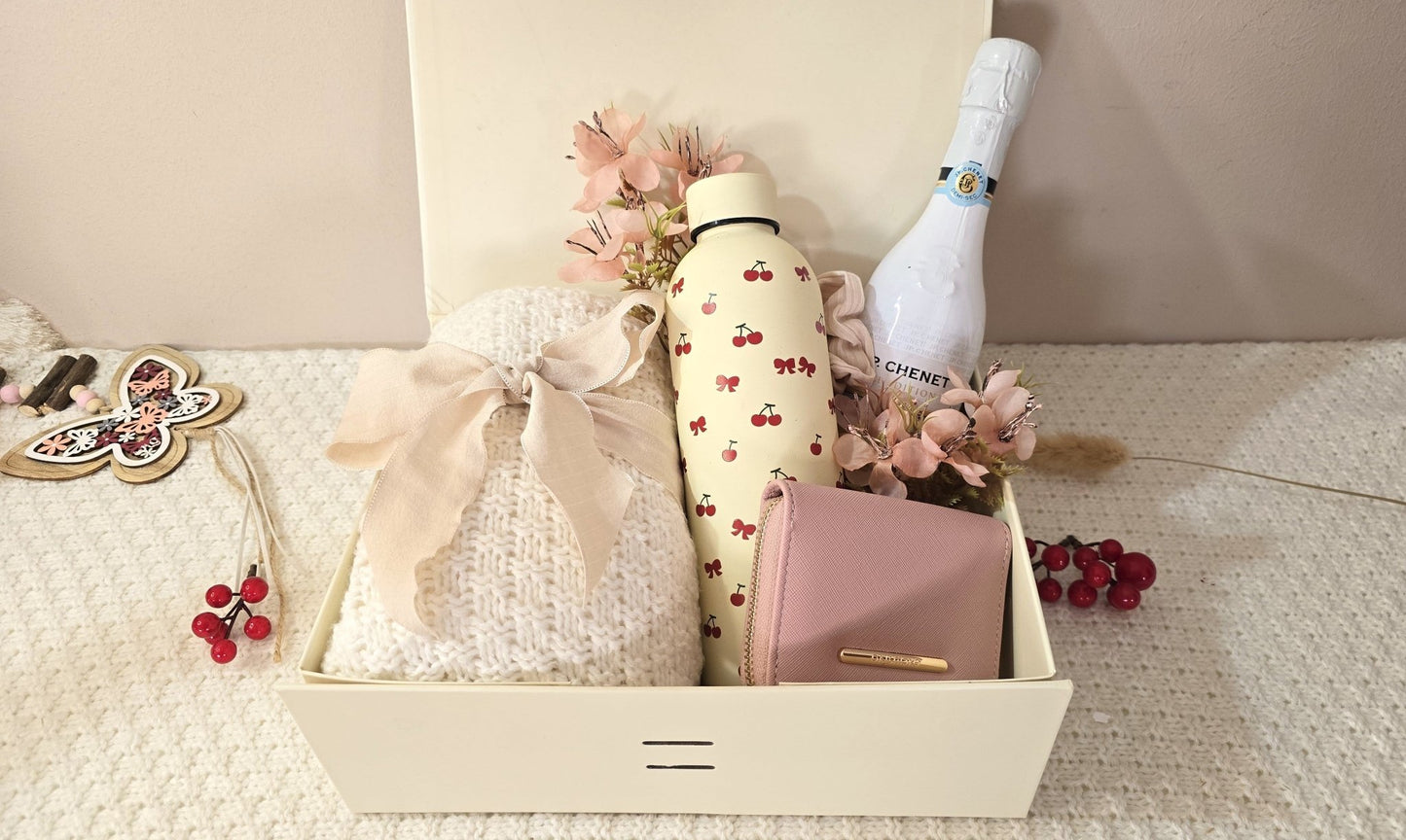 Blush Bliss Celebration Box - Gifting CY - Cyprus -