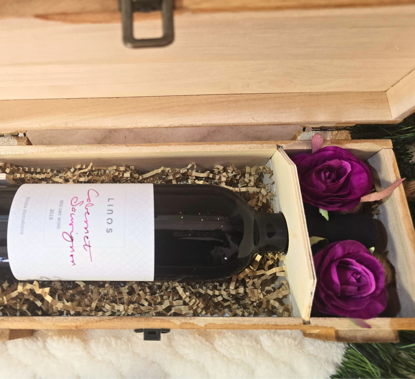 Premium Wooden Gift Box with Engraved Lid | Elegant Keepsake Gift - Gifting CY - Cyprus -