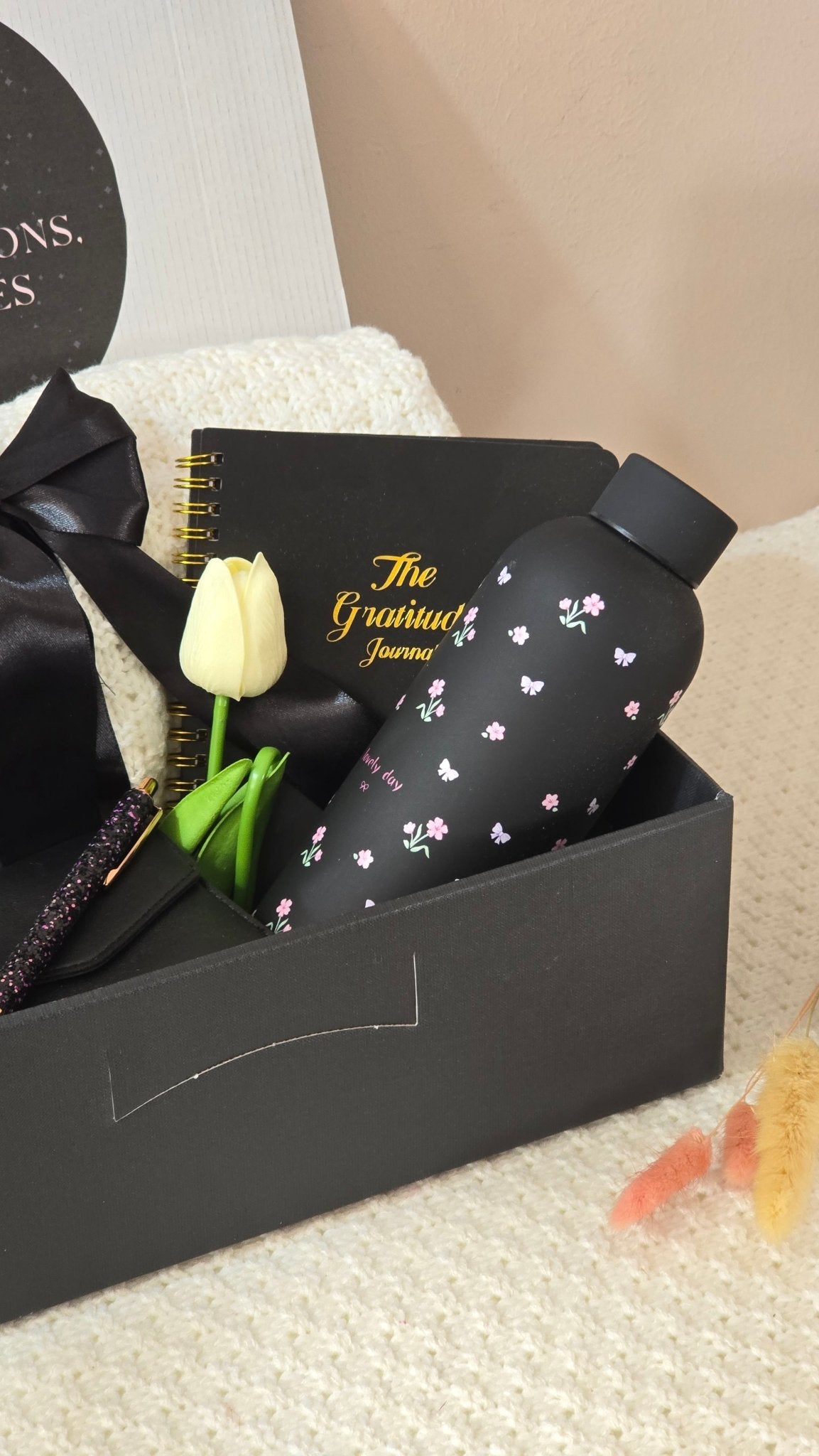 Starlit Serenity Gift Box - Gifting CY - Cyprus -