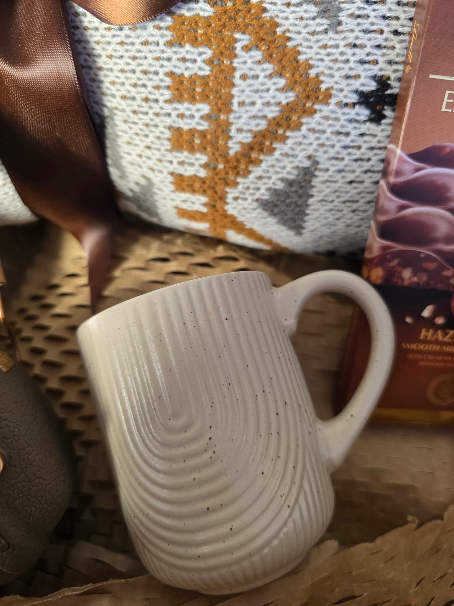 Wanderlust Adventure Gift Box – Cozy Travel Edition