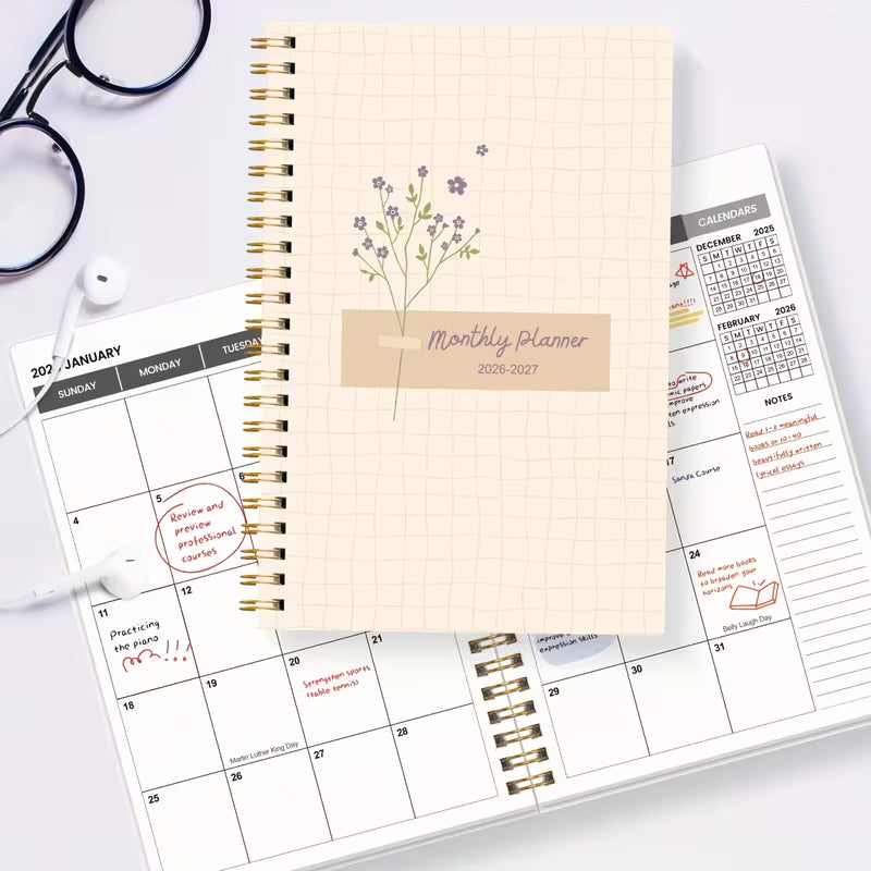 Heart-themed decorative accessory used in curated gift boxes and hampers