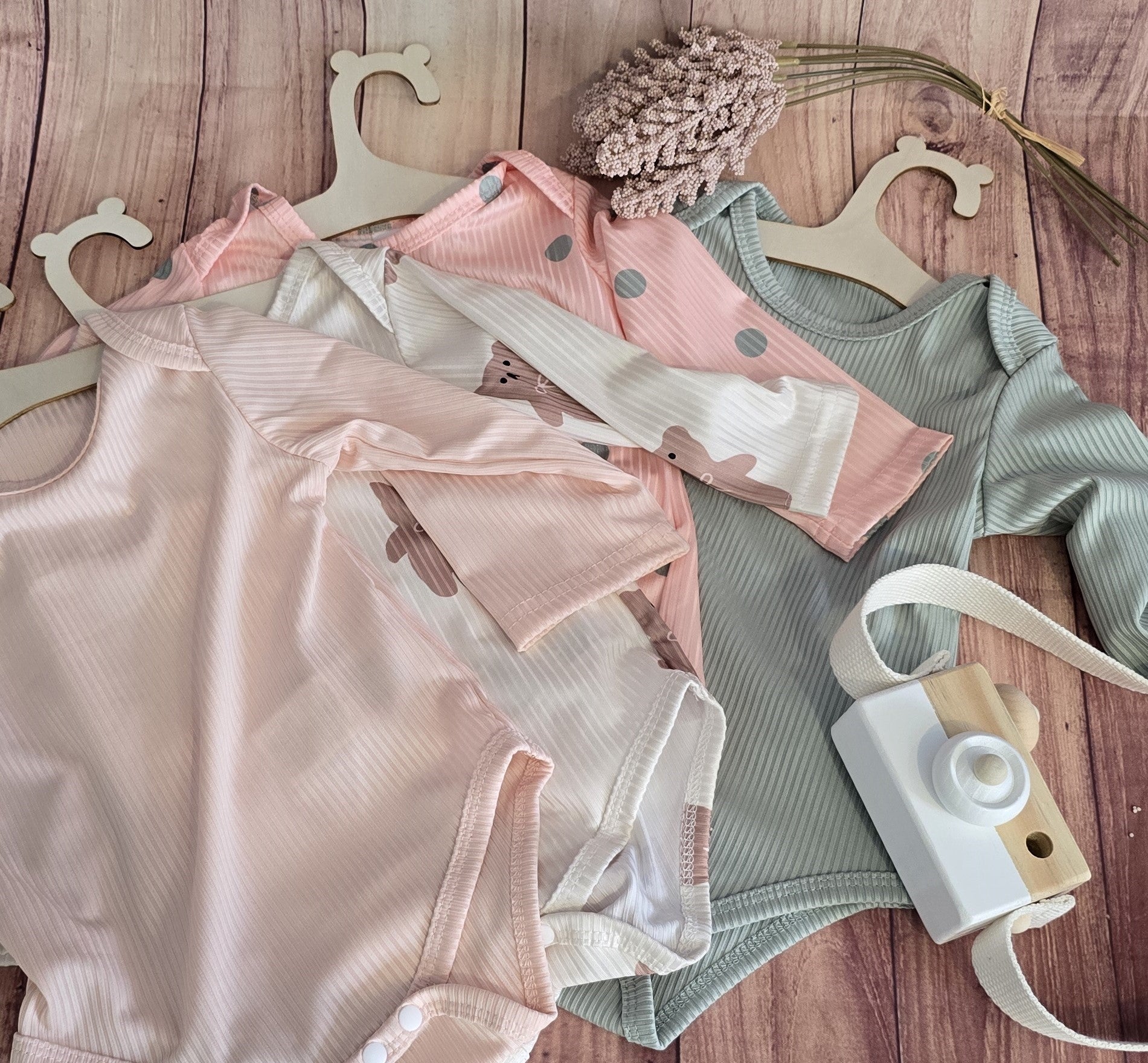 Blush and Bloom Wooden Newborn Rack - Gifting CY - Cyprus - 