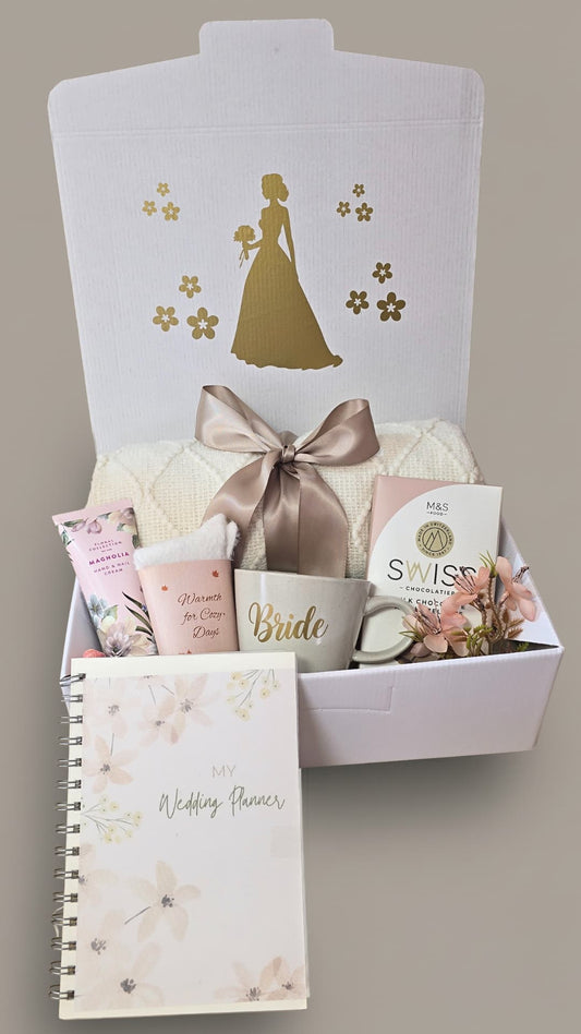 Bride - to - Be Gift Box | Cozy & Sweet Wedding Set - Gifting CY - Cyprus - 