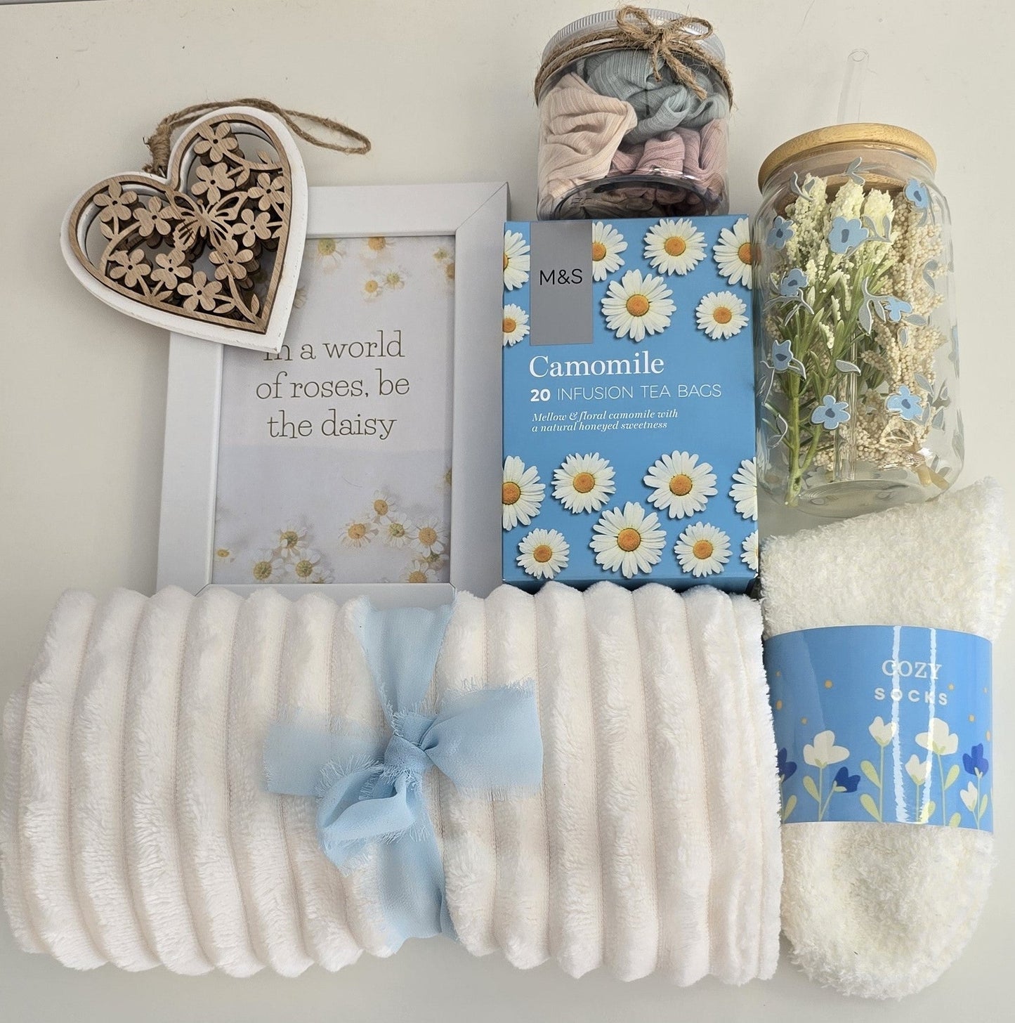 Daisy Comfort Gift Box - Gifting CY - Cyprus - 