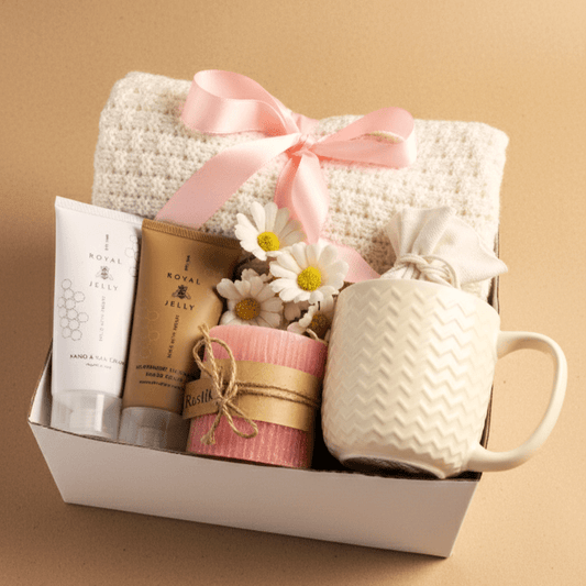 Honey Bee Gift Box - Gifting CY - Cyprus - 