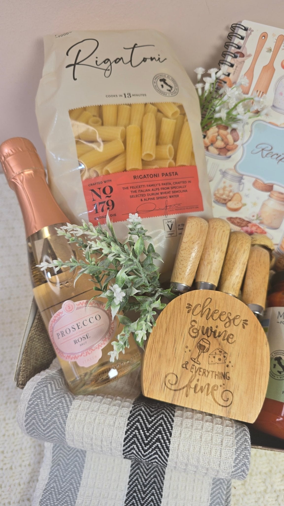 Italian Dinner Night Gift Box - Gifting CY - Cyprus - 