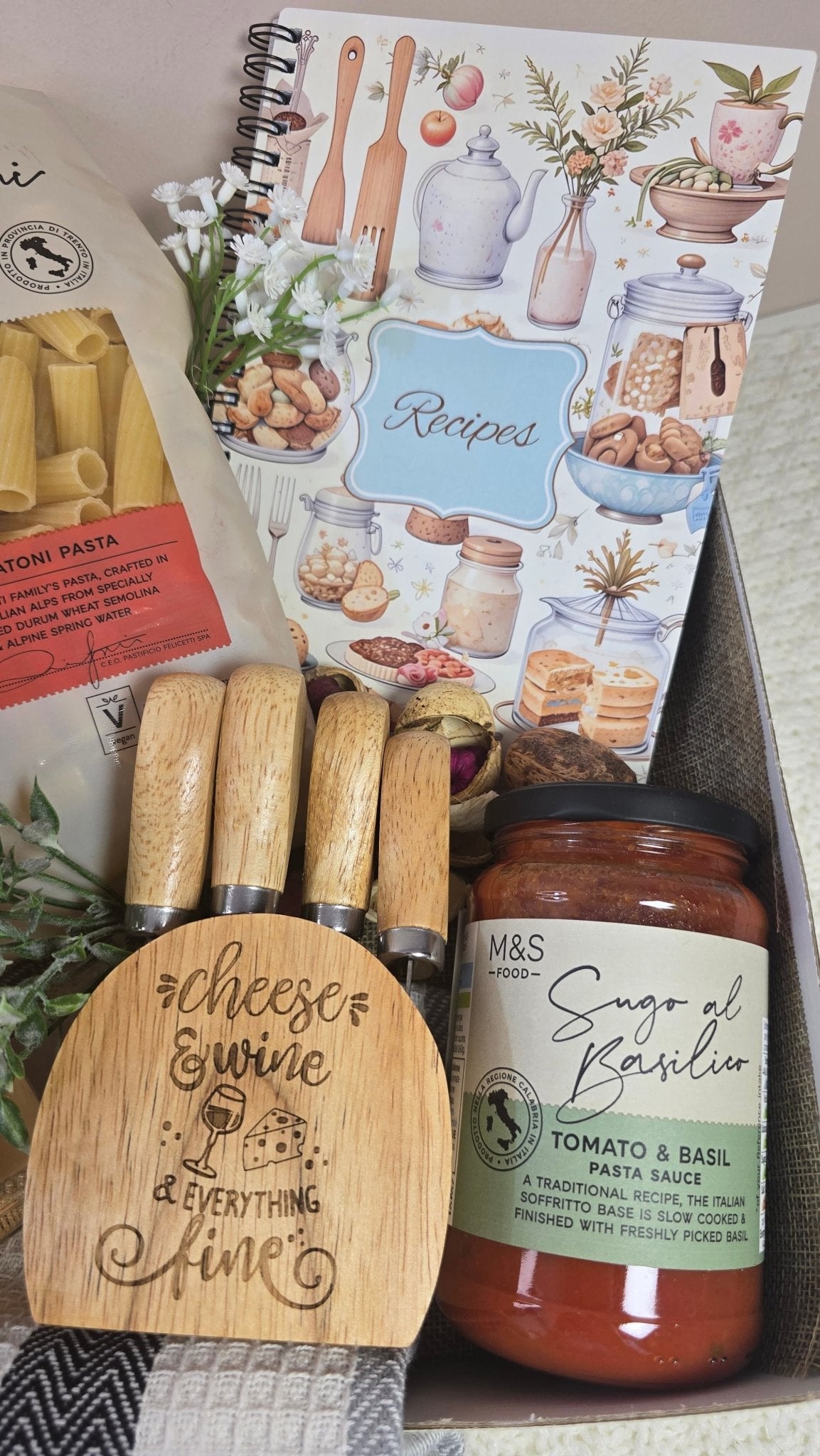 Italian Dinner Night Gift Box - Gifting CY - Cyprus - 