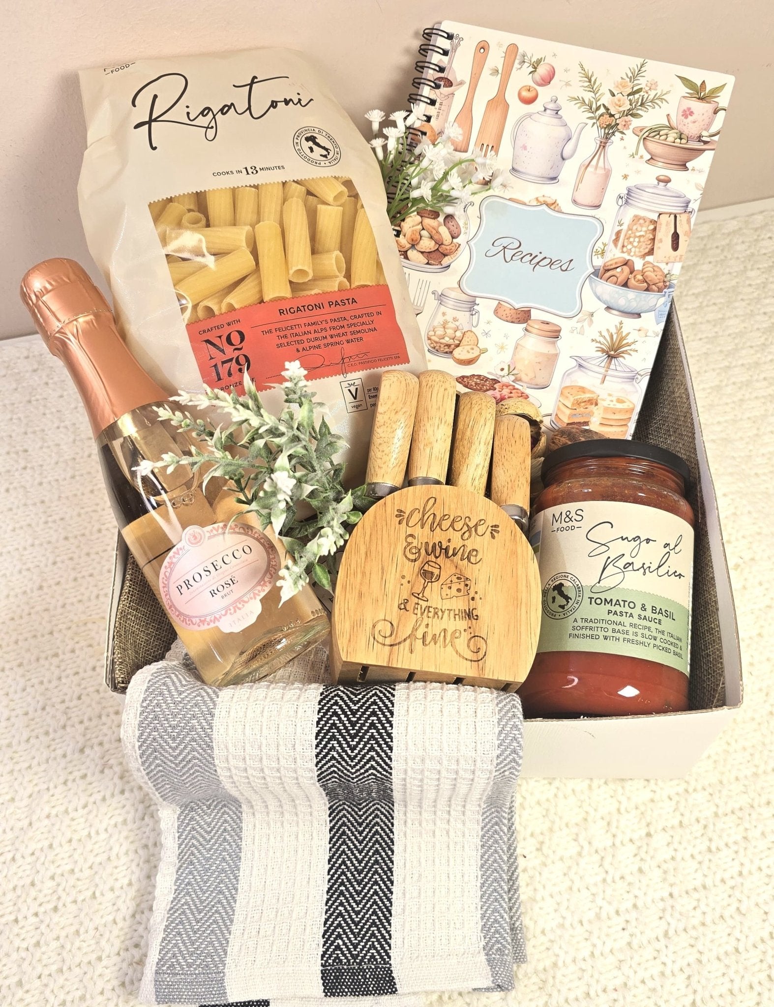 Italian Dinner Night Gift Box - Gifting CY - Cyprus - 