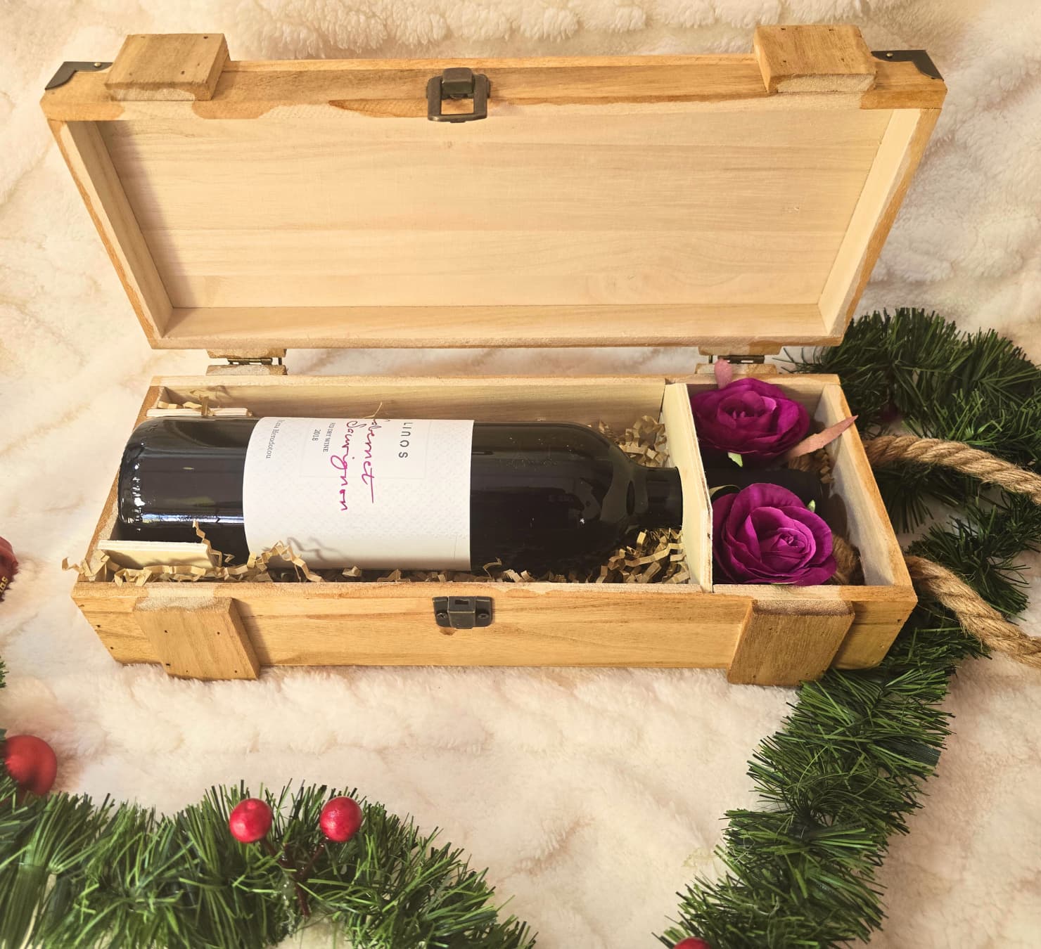 Premium Wooden Gift Box with Engraved Lid | Elegant Keepsake Gift - Gifting CY - Cyprus - 