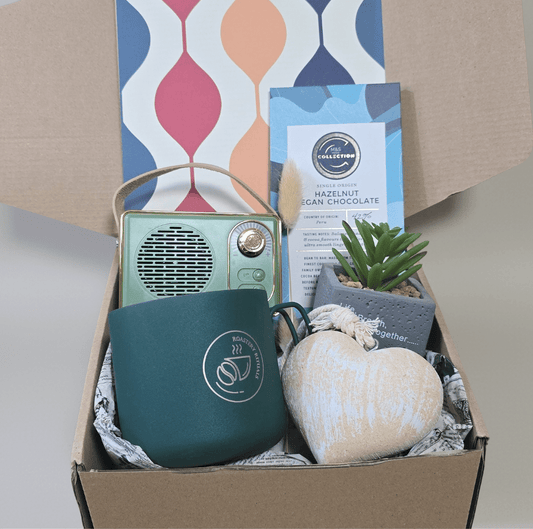 The Retro Lovers Box - Gifting CY - Cyprus - 